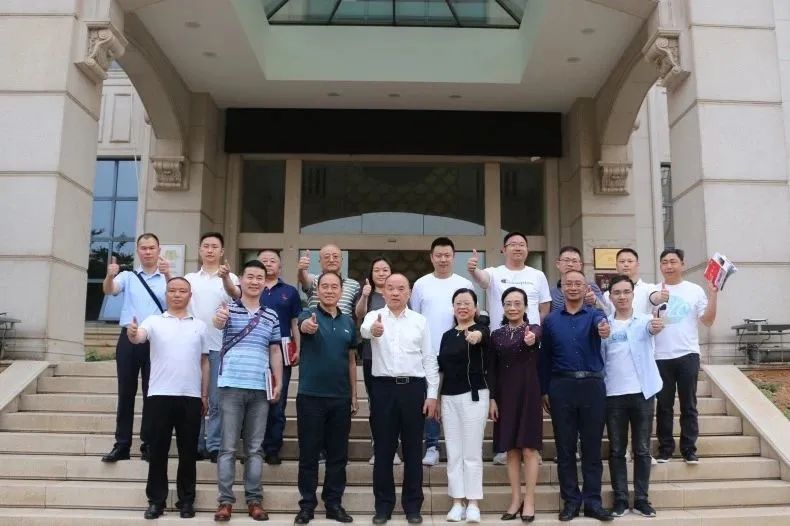 湖南省家具行業(yè)協(xié)會,家具行業(yè)協(xié)會,家具行業(yè) 湖南省家具行業(yè)協(xié)會,家具行業(yè)協(xié)會,家具行業(yè)